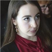 Insegnante privata di materie umanistiche rivolta a studenti di ogni grado